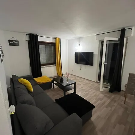 Avec Terrasse شقة